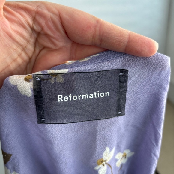 Reformation Adele Wrap Mini Dress in Lilac Floral - Size Small - Picture 2 of 7